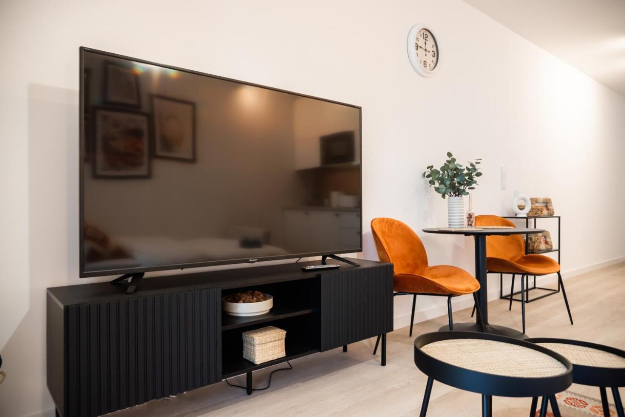 Wola Cosy White Apartment Varsovia Exterior foto